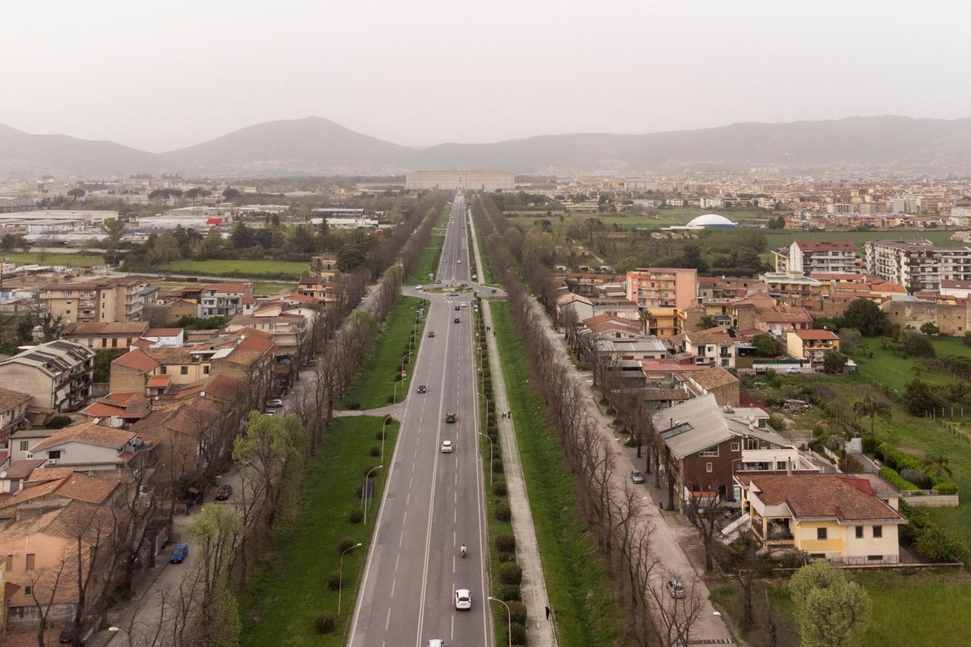 B.Bunker Ξενοδοχείο San Nicola La Strada Εξωτερικό φωτογραφία